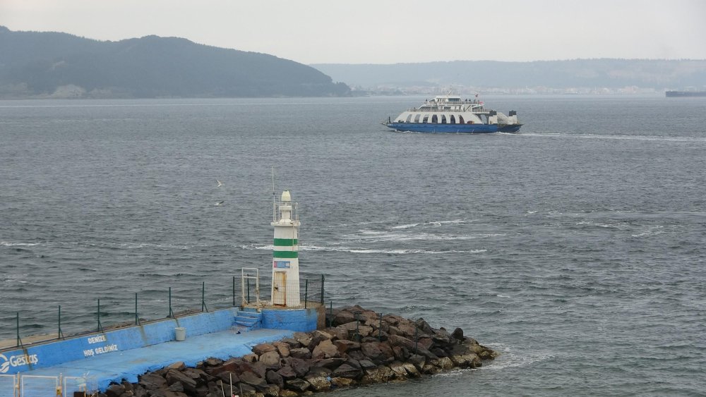 feribot seferlerine firtina engeli tamami iptal edildi 0 QQrb3HSF