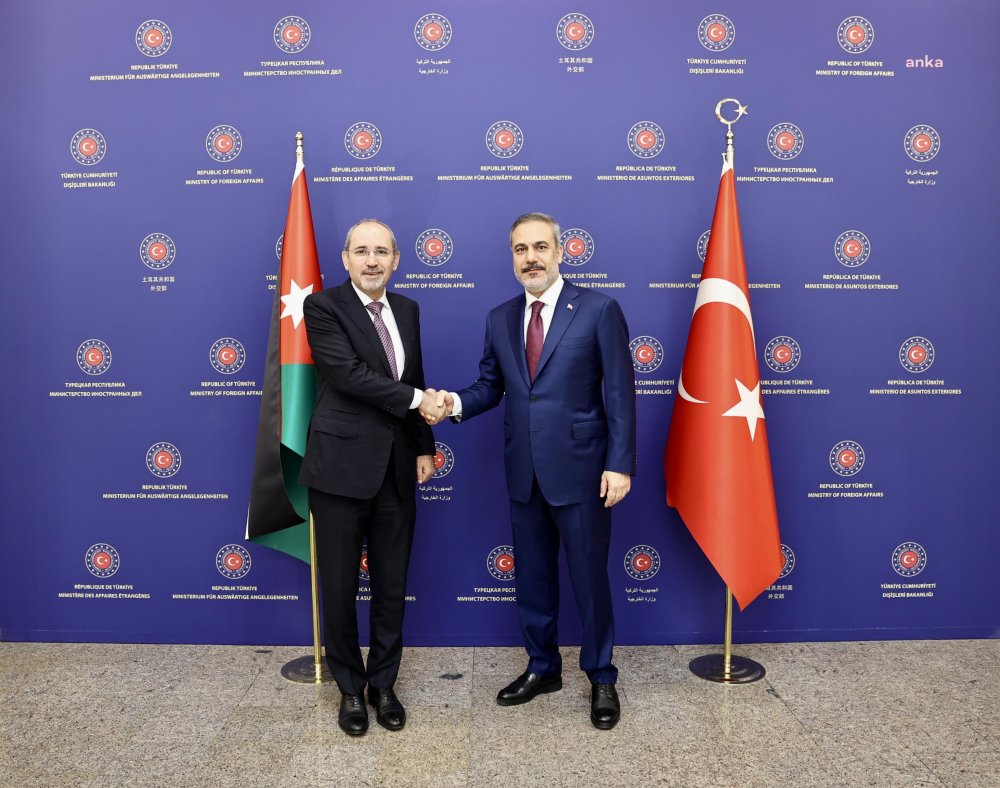 fidan urdun disisleri bakani safadiyle telefonla gorustu 0