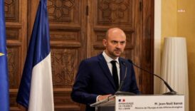 fransa disisleri bakani pariste duzenlenecek suriye toplantisina suriyeli kurtlerden temsilcilerin katilacagini acikladi CmEdebrQ