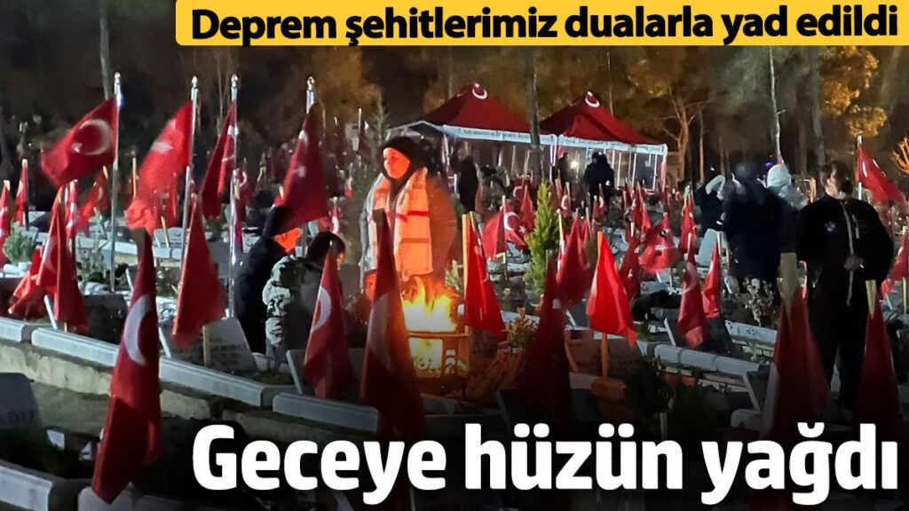 geceye huzun yagdi ikinci yilinda deprem sehitlerimiz dualarla yad edildi qiFjFUvc