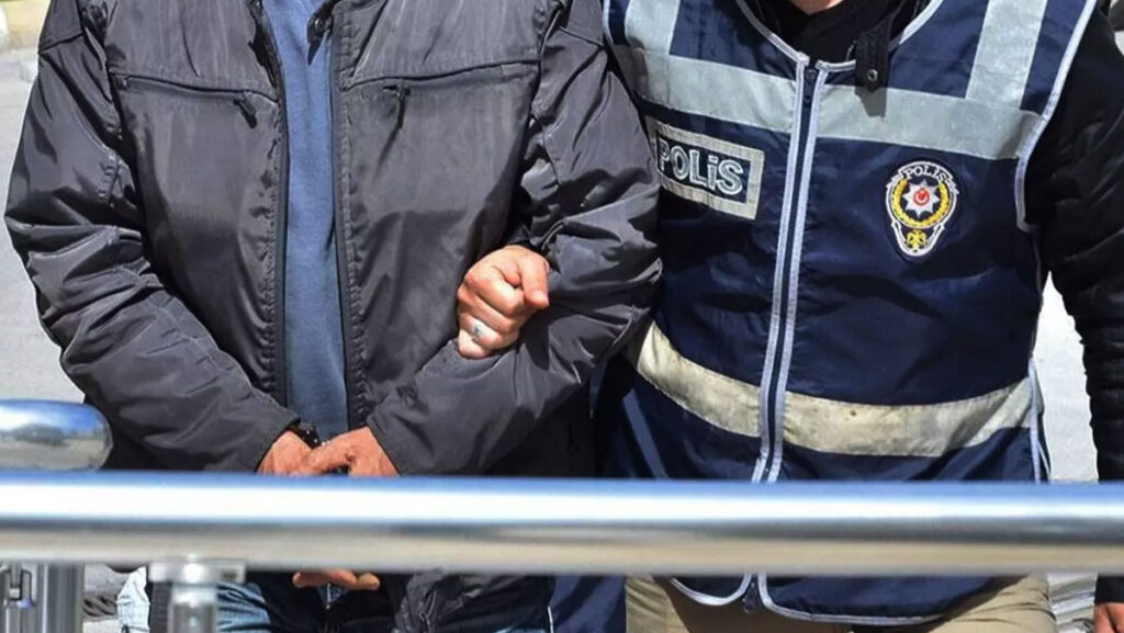 gri kategoride aranan feto firarisi eski hakim yasar akyildiz tutuklandi RdYsF4gV