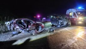 hafif ticari aracla otomobil carpisti 7 yarali 1tgIRFSm