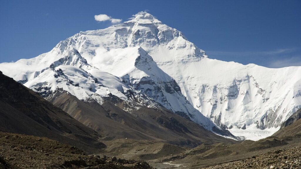 himalayalarin zirvesinde sanat zirvelerden yansiyan ilham 2n8MUdJd