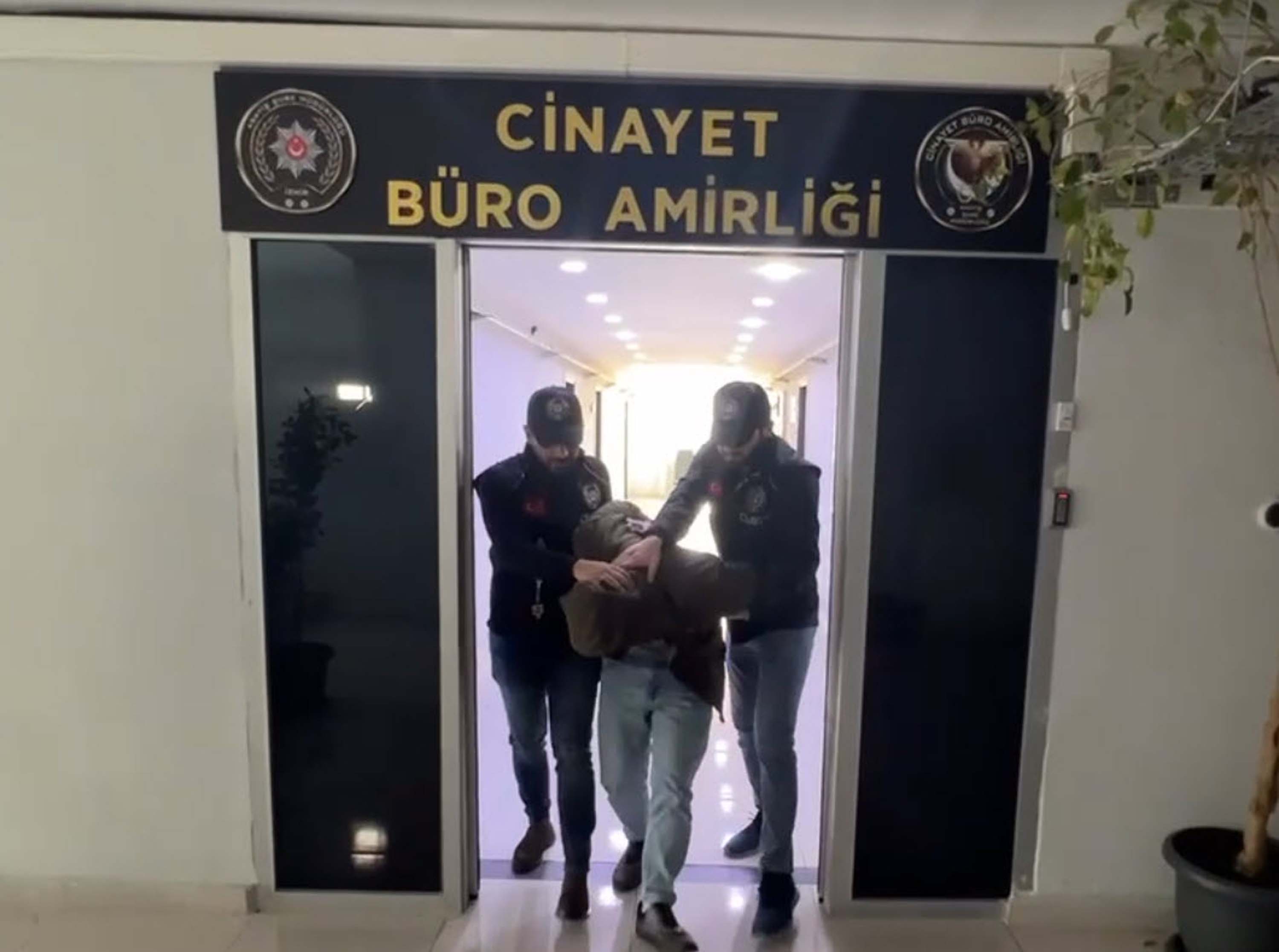 icki ictigi arkadasini cikan kavgada bicakla oldurdu olay ani kamerada 1 Sir4LmC1