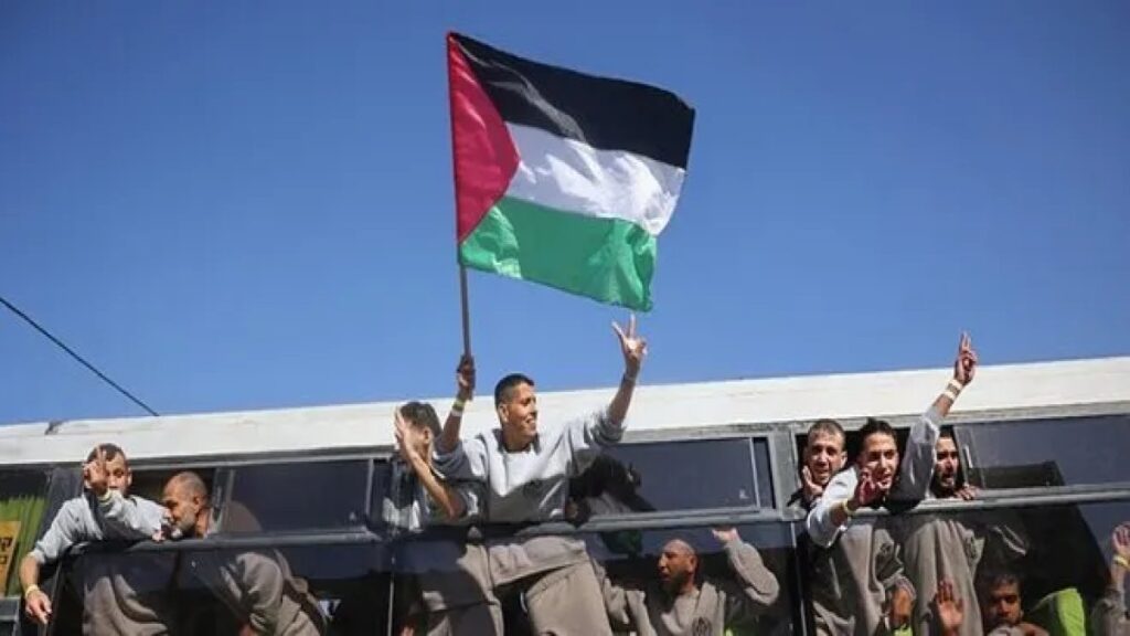 israilin surgun ettigi filistinliler turkiye yolunda GGuY4igi