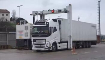 istanbulda dev operasyon sebze yuklu tirdan zehir cikti K8aUGCDg