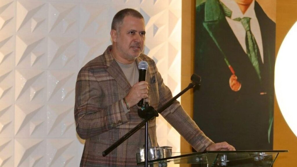 istifanin esiginden donen karsiyaka baskani konustu secimde neden aday oldugunu acikladi xvzR8ehJ