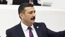 iyi parti milletvekili turkoglu cip soygununu mecliste protesto etti sQSUOAEn