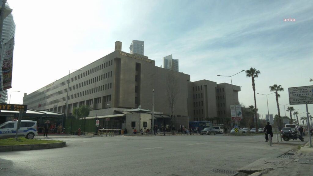 izmirde cocugunun bogazina bicak dayayan babanin tahliyesine savciligin yaptigi itiraz kabul edildi MLJ71YMI