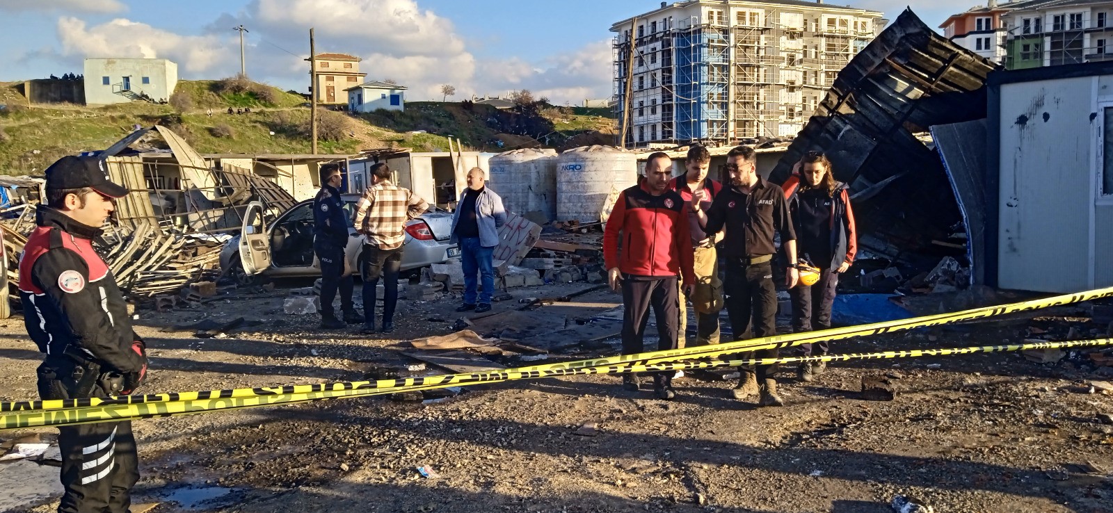 izmirde sicak su kazani patladi 8 yarali 0 1eHaBXqh