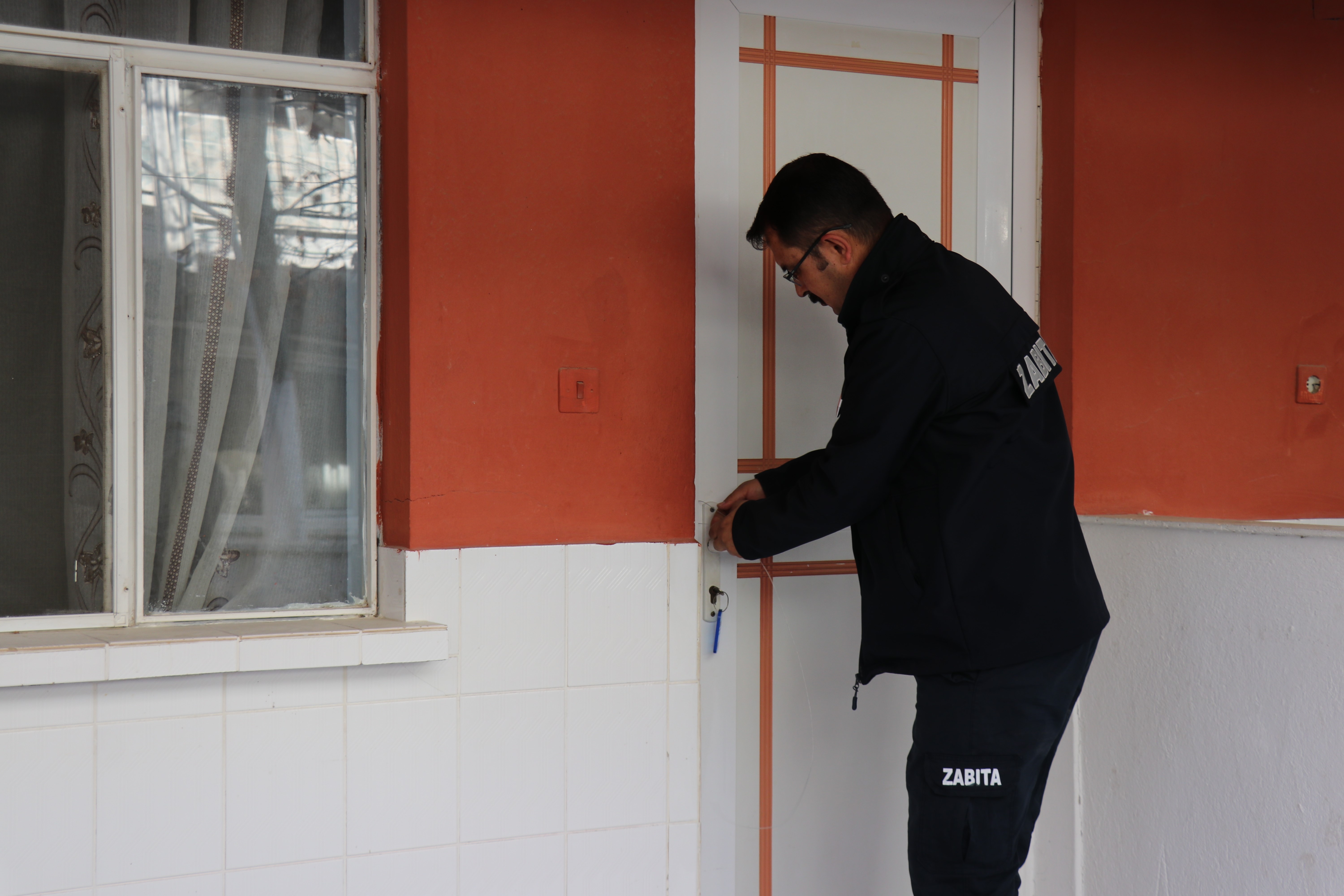 jandarma abluka altina aldi komandolar devreye girdi 78 isletmeye muhur 7 nVpVkeQO