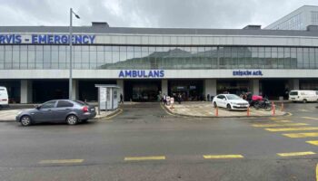 kahreden olay 25 gunluk bebek sokakta bulundu QcNL8Mpq