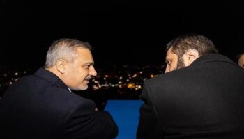 kahve icerek kaysun dagindan sami seyredenler suriye turkmenlerini unuttu 7r213nfy