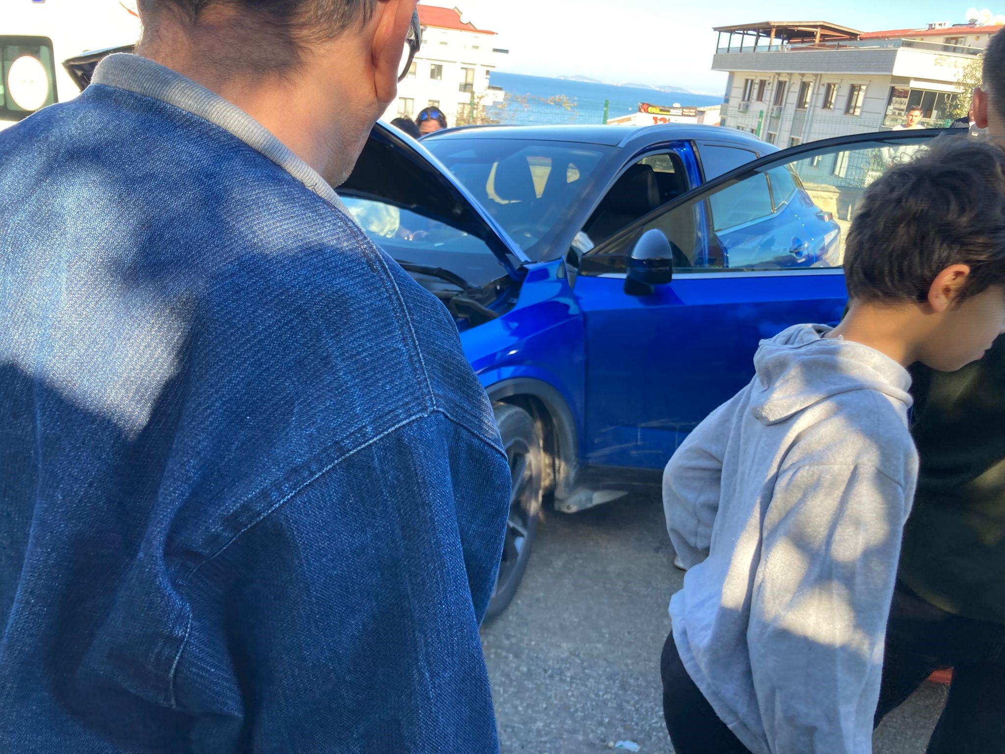 kalp krizi geciren kadin surucu duvara carpti 1 olu 1 yarali 3 G7mvnsBs