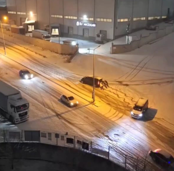 kar istanbulda gece boyunca etkili oldu 1 Va8YgBMa