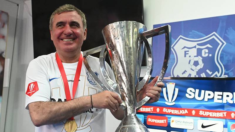 karpatlarin maradonasi 60 yasinda 5 YB7qk1cg