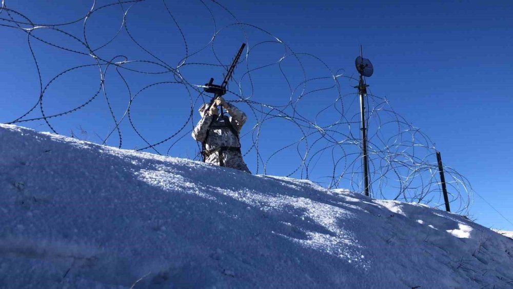 karsta eksi 19 derecede kis tatbikati 2025 4 5uEjP54N