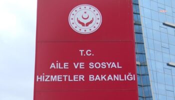 kocaelinde anne ve babasinin siddetine maruz kalan engelli bir cocuk devlet korumasi altina alindi hyHMQP3N