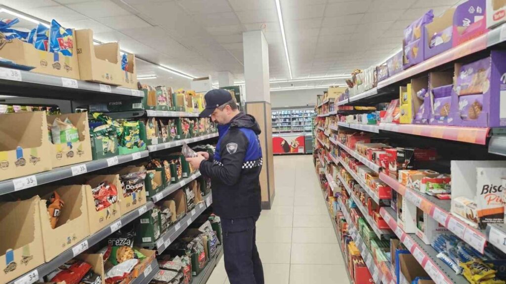 korfez zabitasindan raf ve etiket denetimi ckyJP9MW