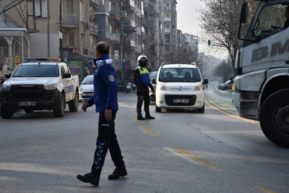 manisada okul donemi oncesi ulasim tedbirleri 2 vykWlIPT