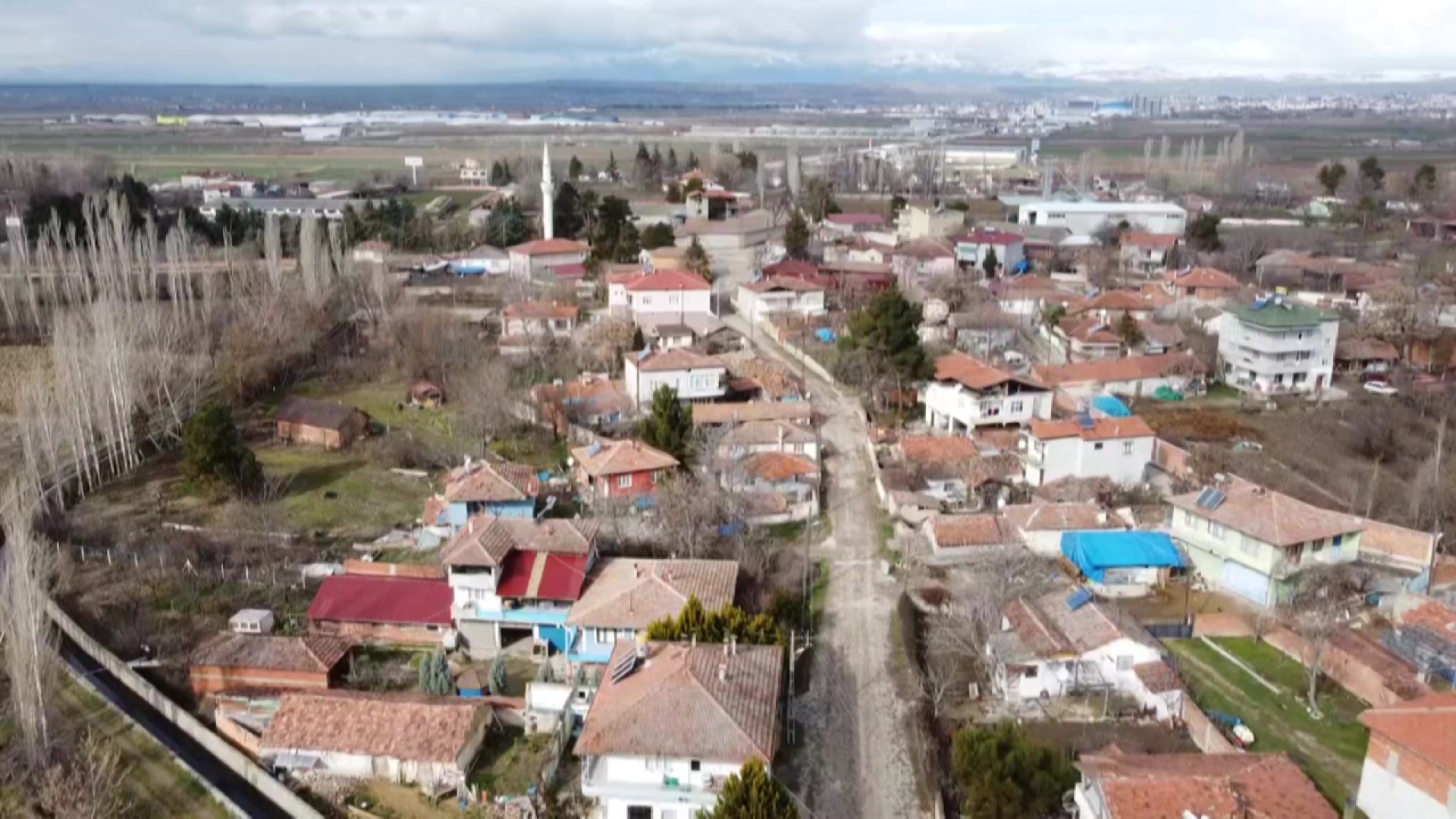 mezarina geceleri girip misil misil yatiyor olmeden elleriyle kazdi 8 5wGVICZF