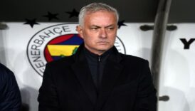 mourinho ghezzal burada soyleyemeyecegim bir kelime soyledi U2uF2T5y