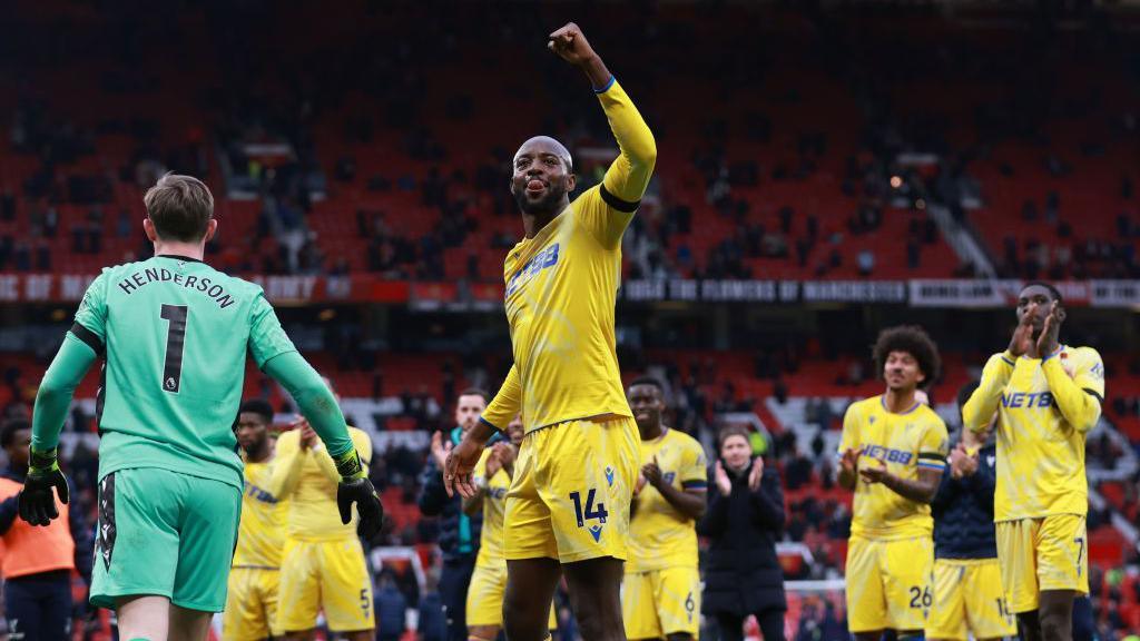 old traffordda buyuk sok crystal palace manchester unitedi devirdi 4 gf8Y3SgX