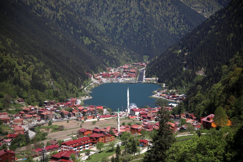 olum otelinden sonra tum gozler oraya cevrildi turistlerin akin ettigi tesislere kilit vuruldu 2