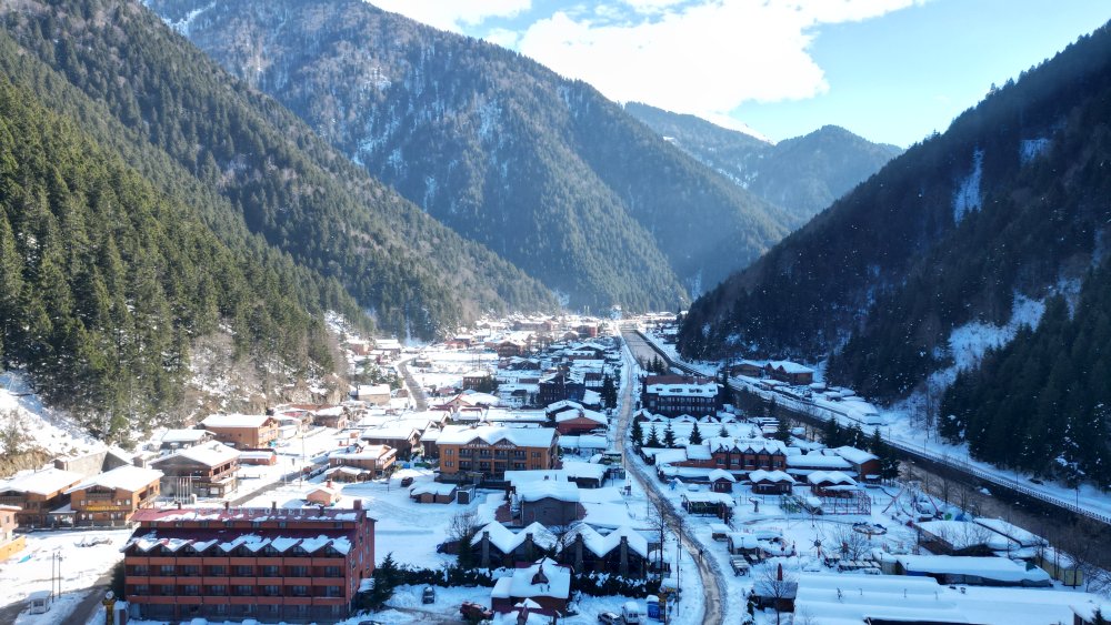 olum otelinden sonra tum gozler oraya cevrildi turistlerin akin ettigi tesislere kilit vuruldu 4 qhmeUDjC