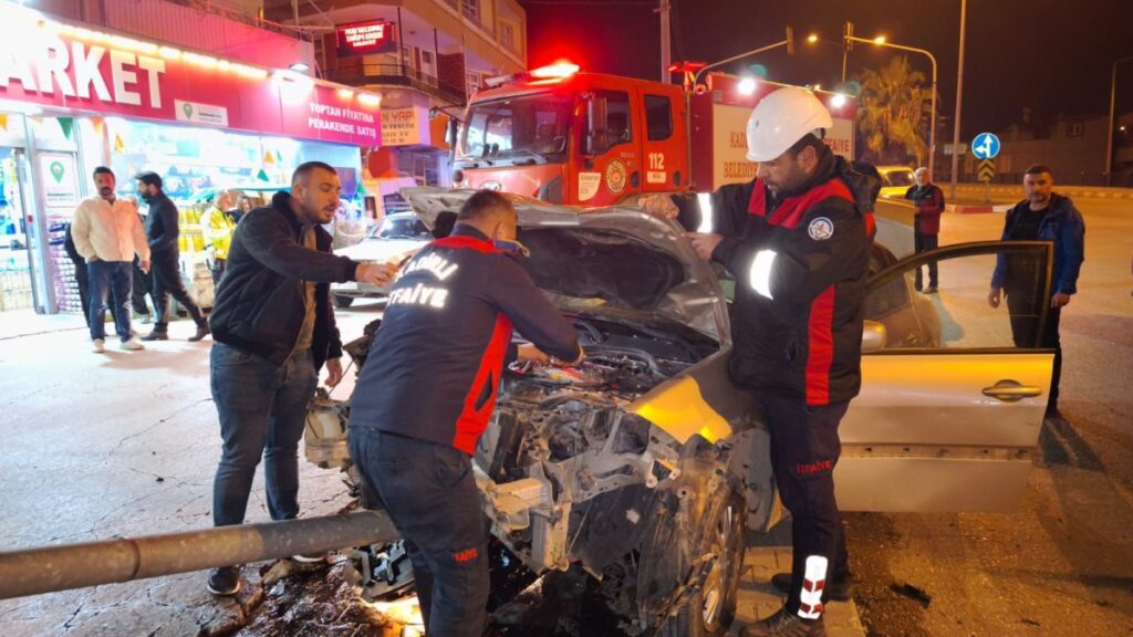 osmaniyedeki trafik kazalarinda 3 kisi yaralandi ByqaVlIU