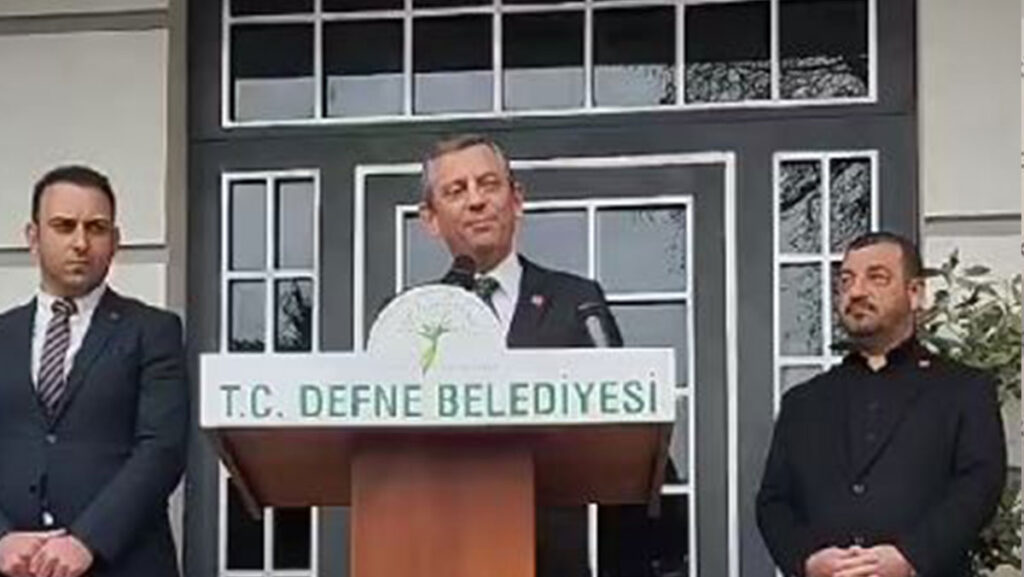 ozgur ozel defne ziyaretinde hukumete sert elestiriler nS9In6UK