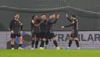 pendikspor evinde mutlu fJPMrFpS