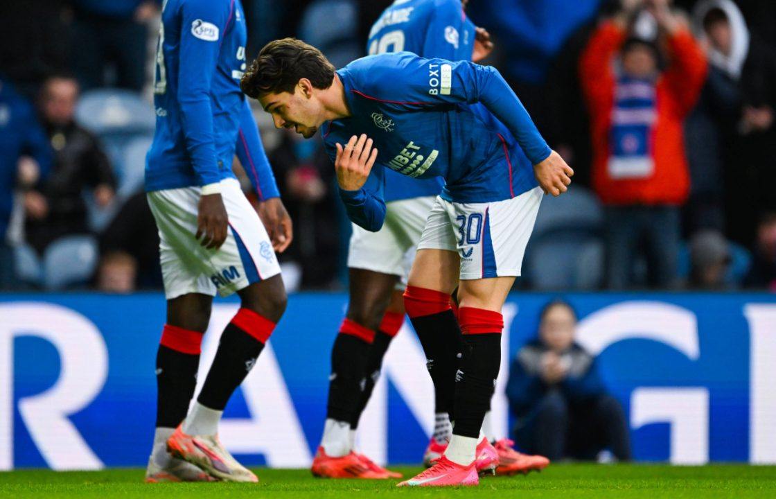 rangers ibroxta ross countyyi 4 0la gecti 1