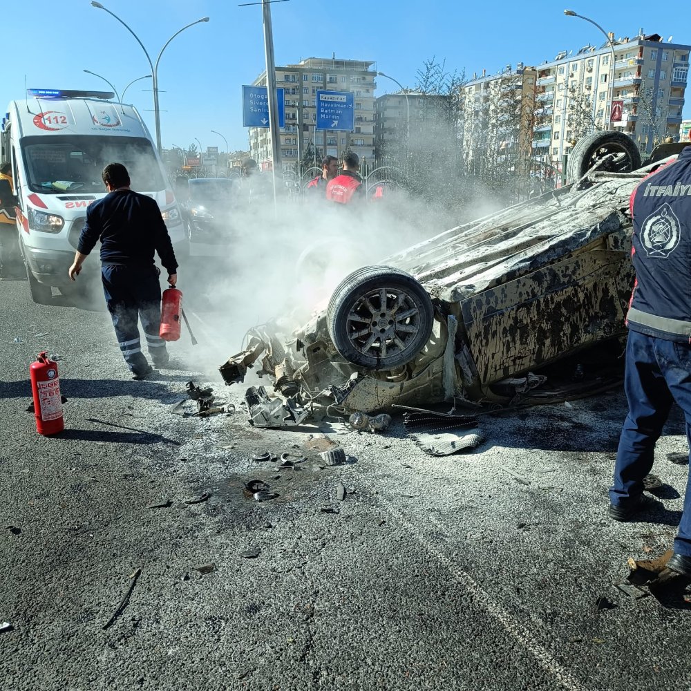 refujden kopan demirler mermi gibi 2 araca saplandi 3u agir 5 kisi yaralandi 1 vGu9euH9