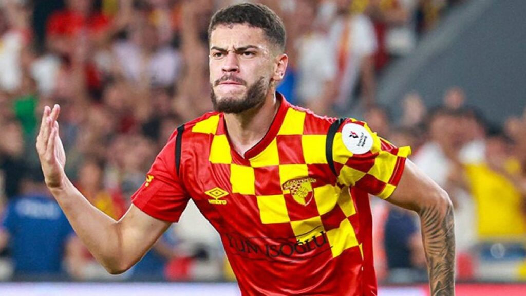 romulo icin flas teklif geliyor golcu takasi gundemde jOFHDuf7