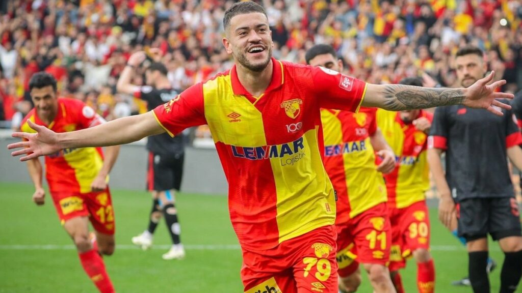 romuloya surpriz talip cikti ilk teklifi yaptilar ZZ7c5Vd1
