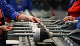 rusya imalat sektorunde yuzler guluyor SN5ikZ5C