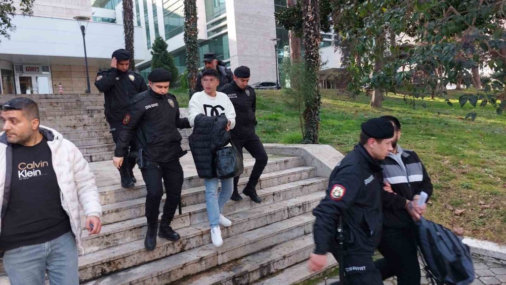 samsun merkezli dev operasyon 80 milyon tllik bahis agi cokertildi 2 CeGkM7hh