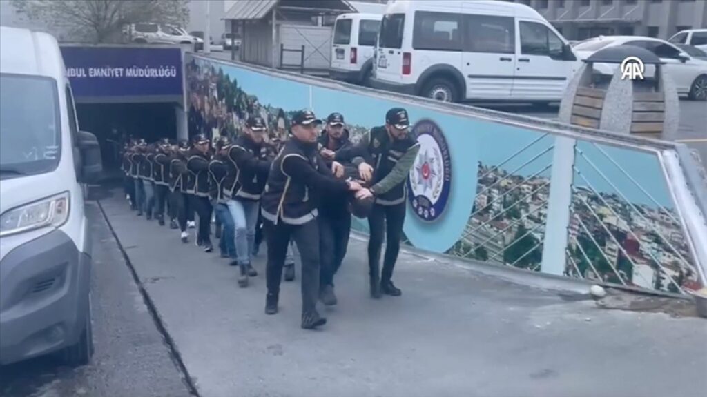 sarallar suc orgutune uye 7 kisi tutuklandi s9vtYy5O