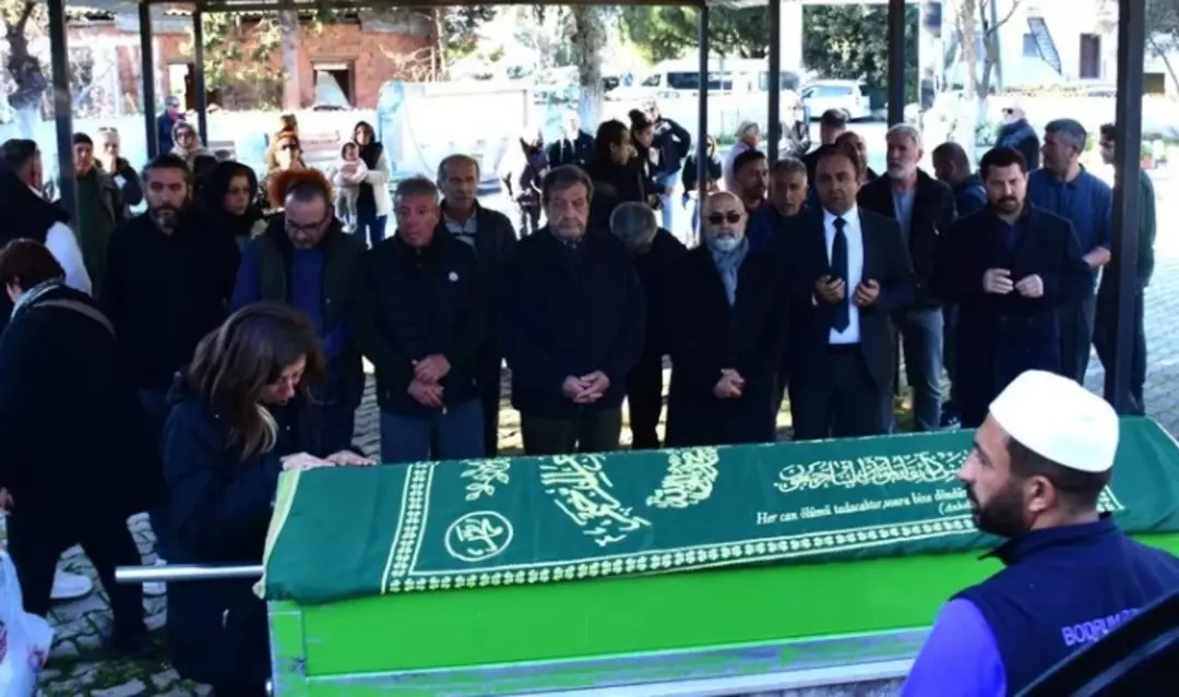 sirin babayi seslendirmisti sezai altekin son yolculuguna ugurlandi 2 zjXVjDfS