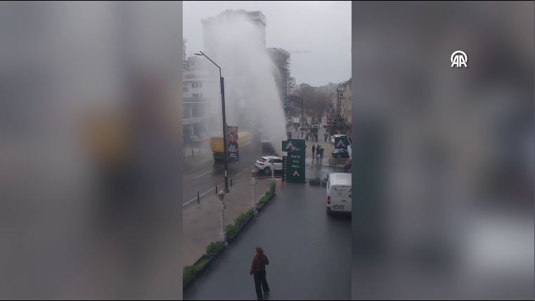 sosyete semti kalamista yer altindan fiskirdi binalarin boyunu gecti kimi telefona sarildi kimi kacacak IJ3kyN5z
