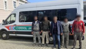 supheli aractan 4 kacak gocmen yakalandi ndqevpvb