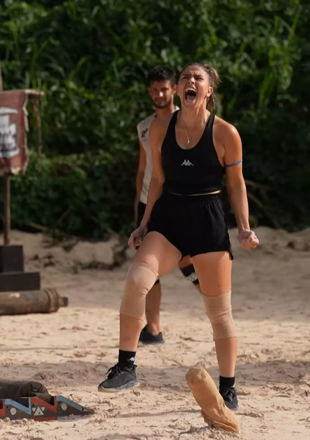 survivor ayse diskalifiye mi oldu acun ilicali beklenen aciklamayi yapti 2