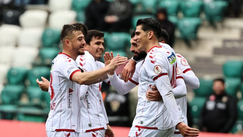 tarihe gecen maci sivasspor kazandi lClpYifd