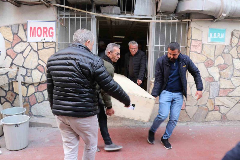 tartistigi kisi tarafindan bicaklanan genc yasam savasini kaybetti 1 BRCM8lWh