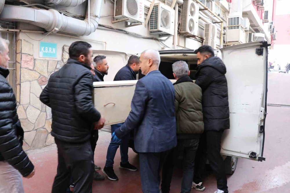 tartistigi kisi tarafindan bicaklanan genc yasam savasini kaybetti 3