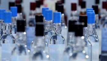 tekirdagda sahte alkol operasyonu 365 litre ele gecirildi KLzbAgnY