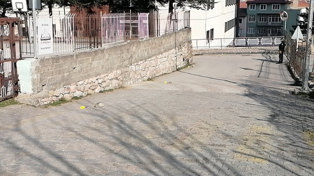 tokatta silahli kavga 2 kisi yaralandi 1 Uanwuqe6