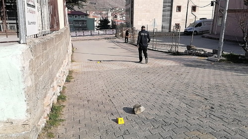 tokatta silahli kavga 2 kisi yaralandi 2 7n69OhQy