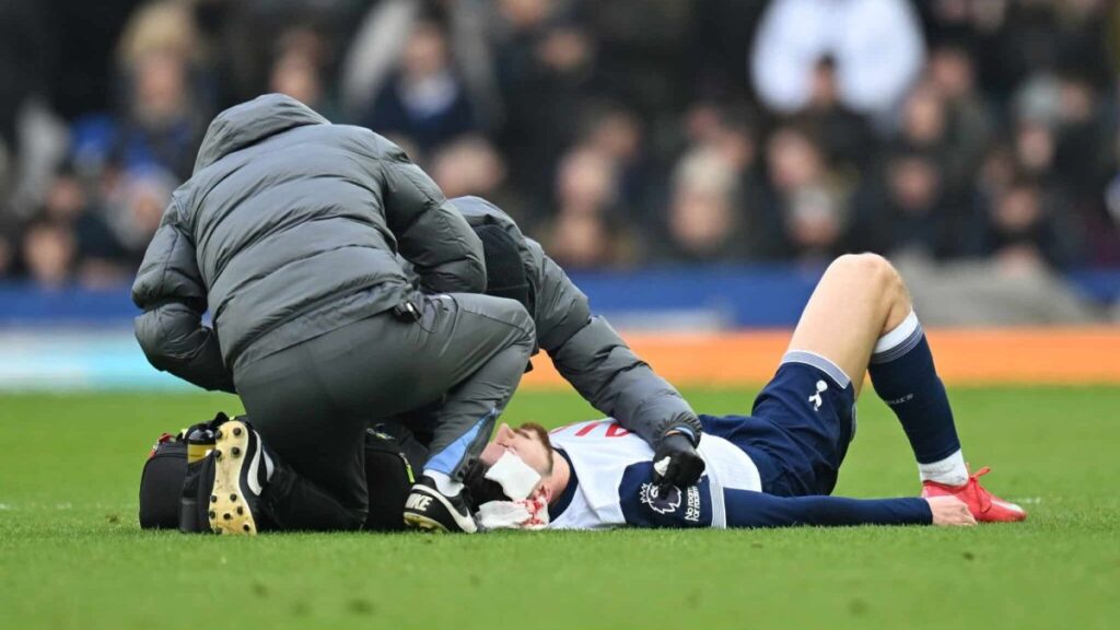 tottenhamda sakatlik kabusu dragusin sezonu kapatti IexlMDyF